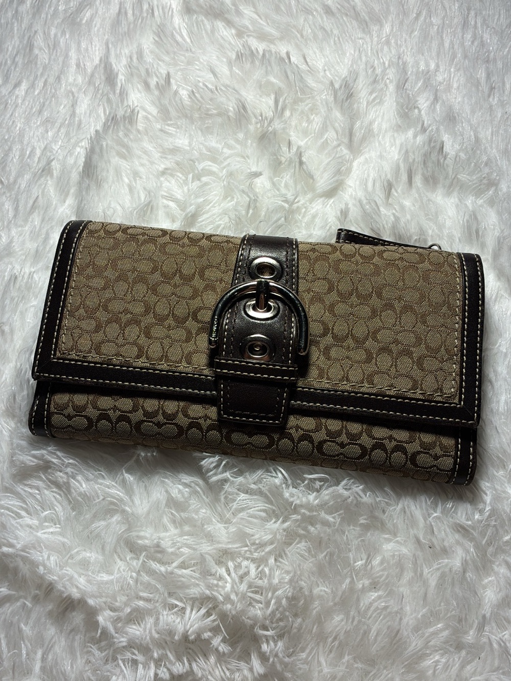 Vintage Coach Soho Signature
Brown C large Wallet